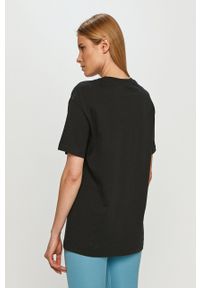 Nike Sportswear - T-shirt. Okazja: na co dzień. Kolor: czarny. Materiał: dzianina. Wzór: nadruk. Styl: casual #2