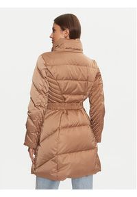 Guess Płaszcz zimowy New Olga W4BL40 WEX52 Beżowy Regular Fit. Kolor: beżowy. Materiał: syntetyk. Sezon: zima #8
