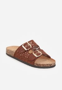 Born2be - Brązowe Klapki na Podeszwie z Imitacji Korka z Szydełkowymi Paskami z Klamrami Carilorin. Okazja: na co dzień. Kolor: brązowy. Materiał: len. Wzór: paski, gładki. Sezon: lato. Styl: klasyczny, wakacyjny, casual, wizytowy, boho #4