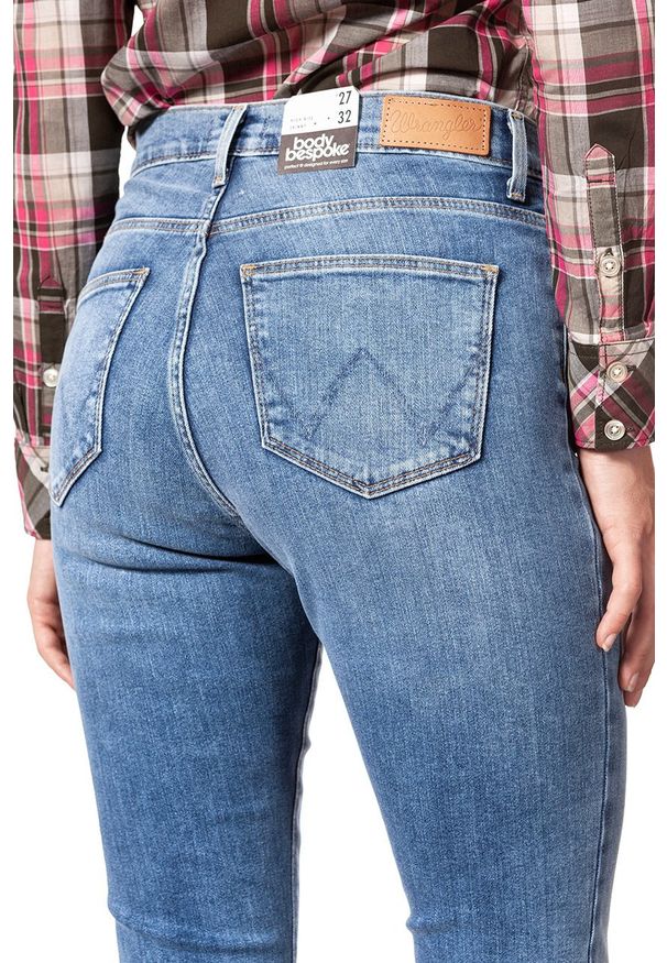 Wrangler - WRANGLER HIGH RISE SKINNY BEST BLUE W27HX794O 112128148. Stan: podwyższony