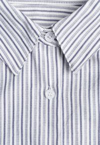 Renee - Niebieska Koszula z Bawełną w Paski z Haftowaną Aplikacją Serca Sewrona. Okazja: na co dzień. Kolor: niebieski. Materiał: bawełna. Wzór: aplikacja, haft, paski. Styl: casual, klasyczny #8