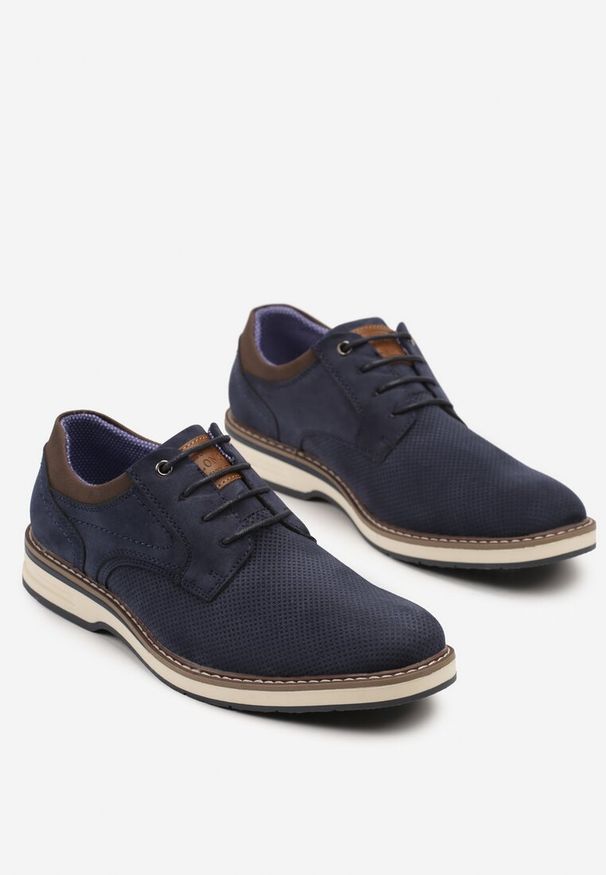Born2be - Granatowe Casualowe Półbuty Oksfordki z Perforacją Veviella. Okazja: na co dzień. Kolor: niebieski. Materiał: jeans. Styl: casual