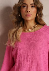 Renee - Różowa Bluzka z Rękawami 7/8 i Delikatnym Tłoczeniem Kylinn. Kolor: różowy. Materiał: tkanina. Wzór: aplikacja #3