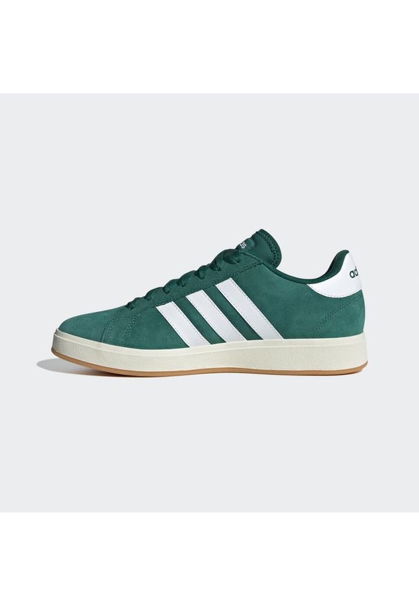 Adidas - Buty do chodzenia męskie ADIDAS Grand Court Base 00s. Kolor: zielony. Materiał: kauczuk, guma, syntetyk. Szerokość cholewki: normalna. Sport: turystyka piesza