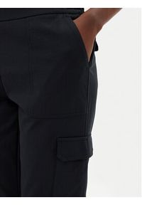 Olsen Spodnie materiałowe 14002075 Czarny Straight Fit. Kolor: czarny. Materiał: bawełna, syntetyk
