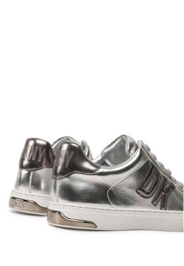 DKNY Sneakersy Abeni K3464319 Srebrny. Kolor: srebrny. Materiał: skóra