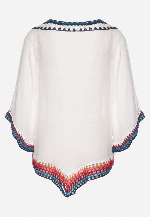 Born2be - Biała Boho Bluzka Narzutka z Rękawem 3/4 Dimette. Okazja: na co dzień. Typ kołnierza: dekolt w kształcie V. Kolor: biały. Materiał: jeans. Wzór: aplikacja, haft, kolorowy. Styl: boho