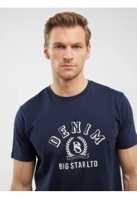 Big-Star - Koszulka męska z nadrukiem granatowa Bester 403. Okazja: na co dzień. Kolor: niebieski. Materiał: bawełna, jeans. Wzór: nadruk. Styl: klasyczny, casual #6