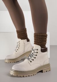 Renee - Beżowe Traperki z Ociepleniem i Sznurowaniem Almudena. Okazja: na co dzień. Kolor: beżowy. Styl: casual #5