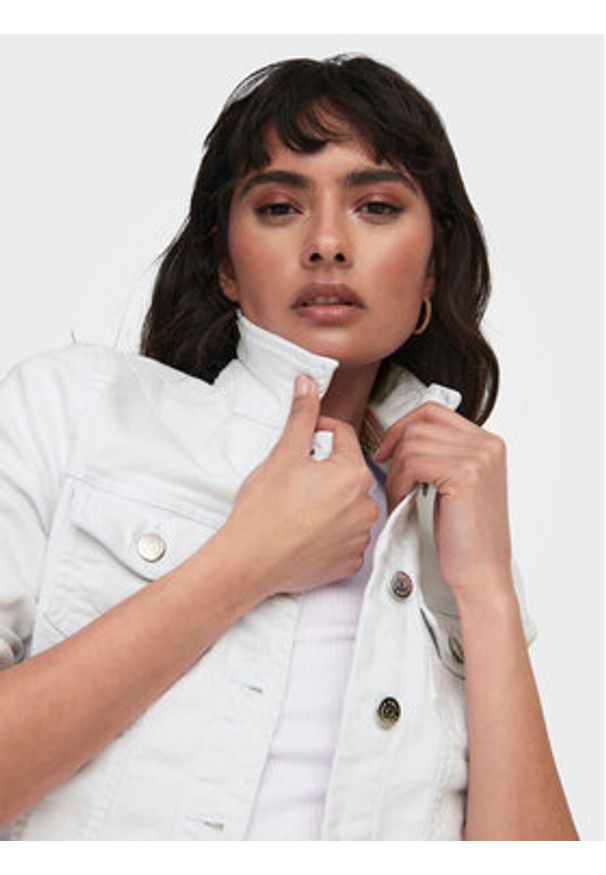 only - ONLY Kurtka jeansowa Wonder 15256098 Biały Regular Fit. Kolor: biały. Materiał: bawełna