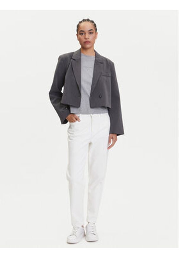 Calvin Klein Jeans Jeansy J20J225137 Biały Mom Fit. Kolor: biały