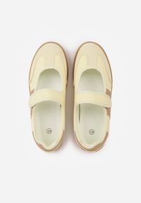 Born2be - Żółte Tenisówki w Stylu Balerinek z Zapięciem na Rzep Talwan. Okazja: na spacer, na co dzień. Zapięcie: rzepy. Kolor: żółty. Materiał: jeans. Styl: casual, elegancki, sportowy #2