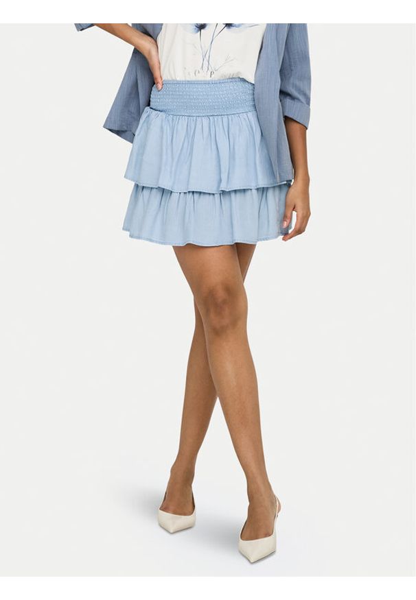 only - ONLY Spódnica mini Charis 15363983 Niebieski jasny Regular Fit. Kolor: niebieski. Materiał: lyocell