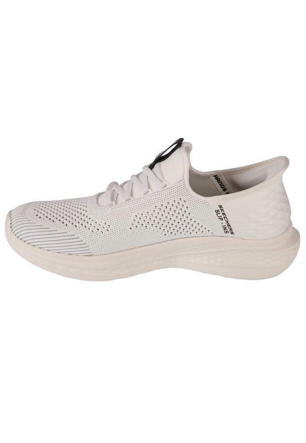skechers - Buty do chodzenia męskie Skechers 210810WHT. Kolor: biały. Materiał: tkanina, guma. Szerokość cholewki: normalna. Sport: turystyka piesza