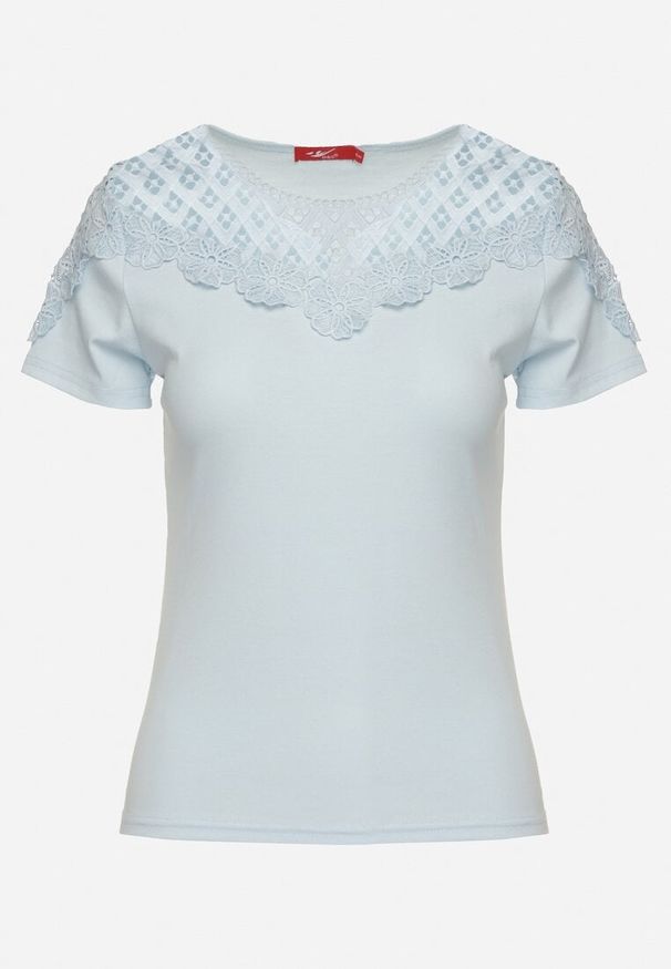 Born2be - Jasnoniebieski Bawełniany T-shirt z Koronkowymi Wstawkami Zaredira. Okazja: na co dzień. Kolor: niebieski. Materiał: bawełna, koronka. Wzór: koronka. Styl: klasyczny, casual, elegancki