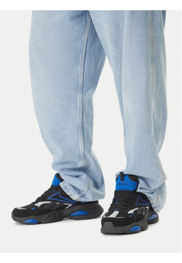 Reebok Sneakersy CEO-CHARGE AR30246M-BMS Czarny. Kolor: czarny. Materiał: zamsz, skóra