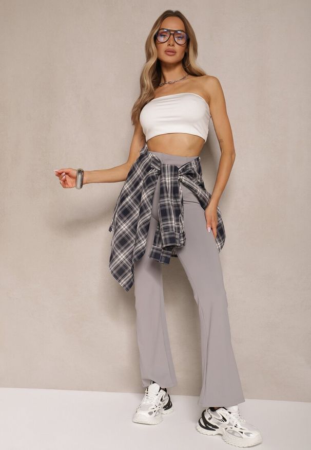 Renee - Jasnoszare Spodnie Dzwony High Waist Odavia. Okazja: na co dzień. Stan: podwyższony. Kolor: szary. Styl: casual, elegancki
