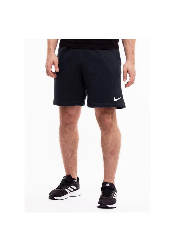 Spodnie sportowe męskie Nike Park 20 Fleece. Kolor: czarny, biały, wielokolorowy. Długość: krótkie. Sport: fitness