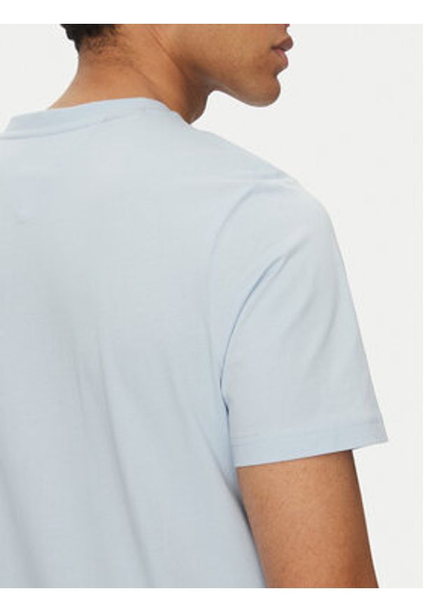 TOMMY HILFIGER - Tommy Hilfiger T-Shirt Flag Box MW0MW38636 Błękitny Regular Fit. Kolor: niebieski. Materiał: bawełna