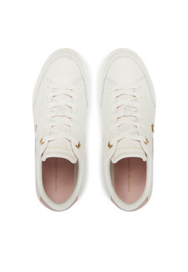 TOMMY HILFIGER - Tommy Hilfiger Sneakersy Essential Chic Court Sneaker FW0FW08322 Biały. Kolor: biały. Materiał: skóra