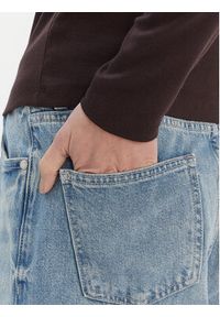 Guess T-Shirt V6RI00 KD741 Brązowy Slim Fit. Kolor: brązowy. Materiał: bawełna #2