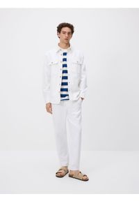 Reserved - Jeansy jogger z dodatkiem lnu - biały. Kolor: biały. Materiał: jeans, len #1