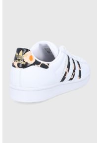 adidas Originals Buty Superstar x Marimekko kolor biały. Nosek buta: okrągły. Zapięcie: sznurówki. Kolor: biały. Materiał: materiał, guma. Model: Adidas Superstar #5