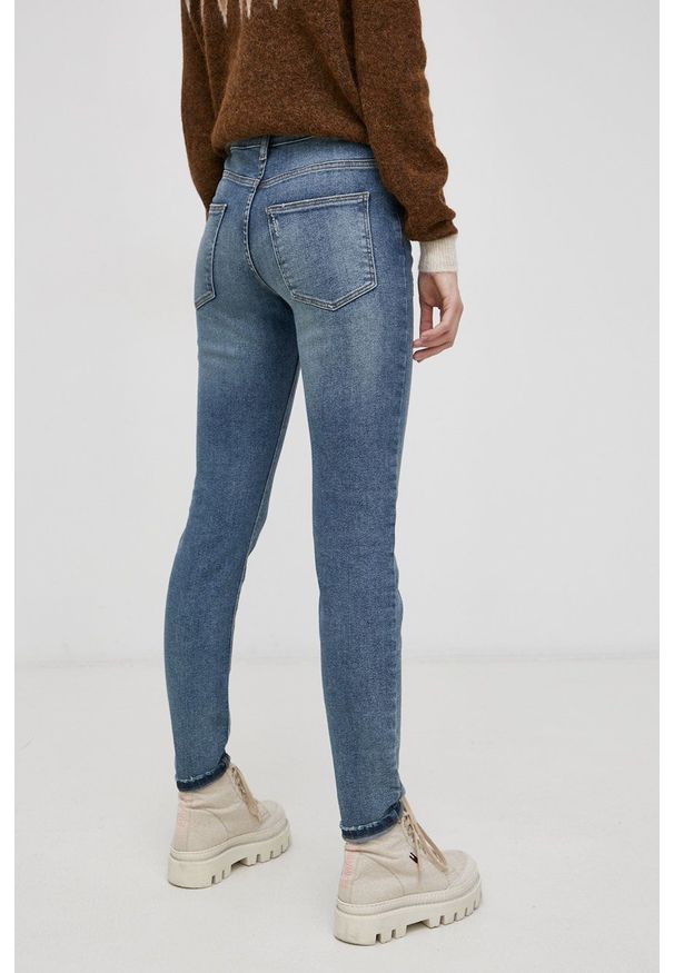 JDY Jeansy New Tyson damskie medium waist. Kolor: niebieski