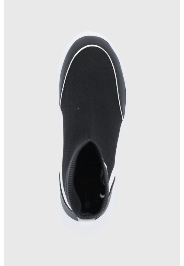 Love Moschino Buty kolor czarny na płaskim obcasie. Nosek buta: okrągły. Kolor: czarny. Materiał: guma. Obcas: na obcasie. Wysokość obcasa: niski