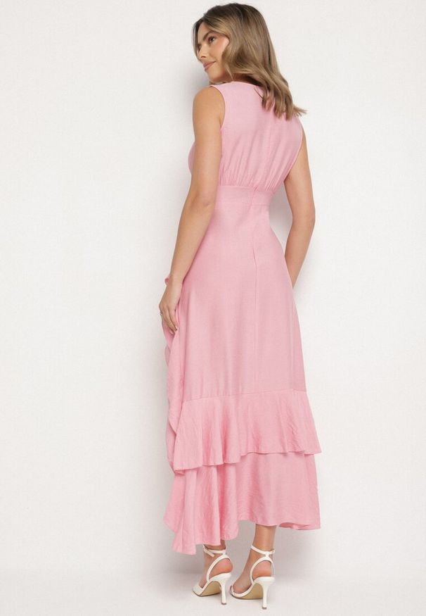 Born2be - Różowa Rozkloszowana Sukienka z Wiskozą o Asymetrycznym Kroju Dolorissa. Okazja: na co dzień, na spacer. Kolor: różowy. Materiał: wiskoza. Typ sukienki: asymetryczne. Styl: casual