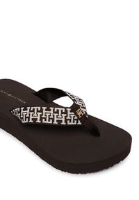TOMMY HILFIGER - Tommy Hilfiger Japonki Mono Wedge Summer Sandal FW0FW09696 Brązowy. Kolor: brązowy. Materiał: materiał #6