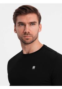 Ombre Clothing - Longsleeve męski z elastanem sygnowany z okrągłym dekoltem - czarny V3 OM-LSCL-0102 - XXL. Kolor: czarny. Materiał: elastan. Długość rękawa: długi rękaw. Wzór: jednolity, gładki. Styl: klasyczny #6