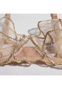 Intica - Komplet bielizny metalizowanej z subtelnymi zdobieniami Oretta. Kolor: złoty. Materiał: tkanina, materiał. Wzór: aplikacja #8