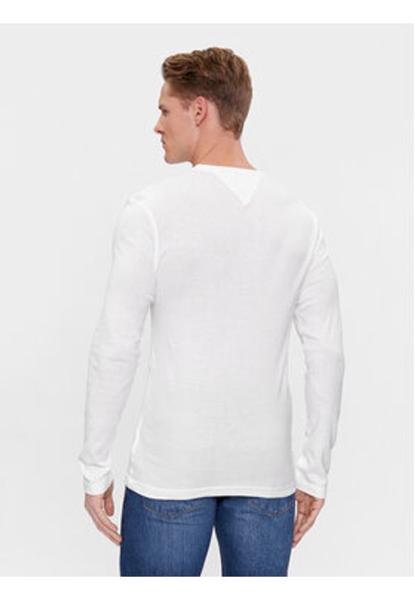 Tommy Jeans Longsleeve DM0DM04409 Biały Slim Fit. Kolor: biały. Materiał: bawełna. Długość rękawa: długi rękaw