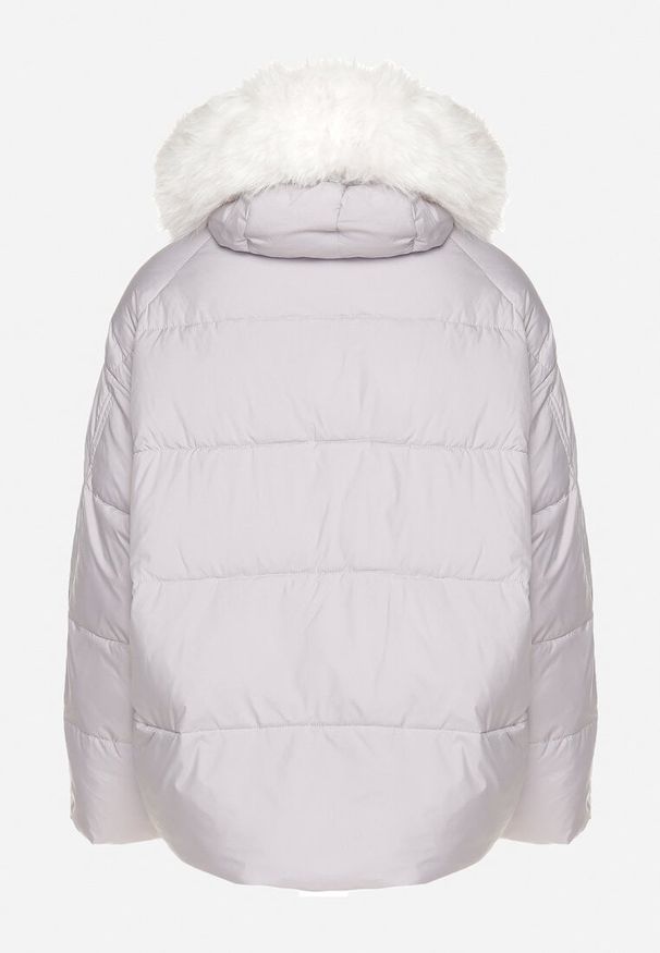 Born2be - Jasnoszara Kurtka Pikowana z Odpinanym Futerkiem Nomizia. Okazja: na co dzień, na spacer. Kolor: szary. Materiał: futro. Sezon: zima. Styl: casual, elegancki