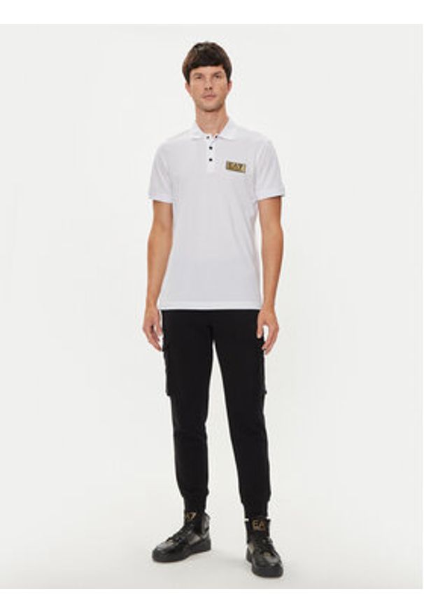 EA7 Emporio Armani Polo 3DPF02 PJ5AZ 1100 Biały Regular Fit. Typ kołnierza: polo. Kolor: biały. Materiał: bawełna