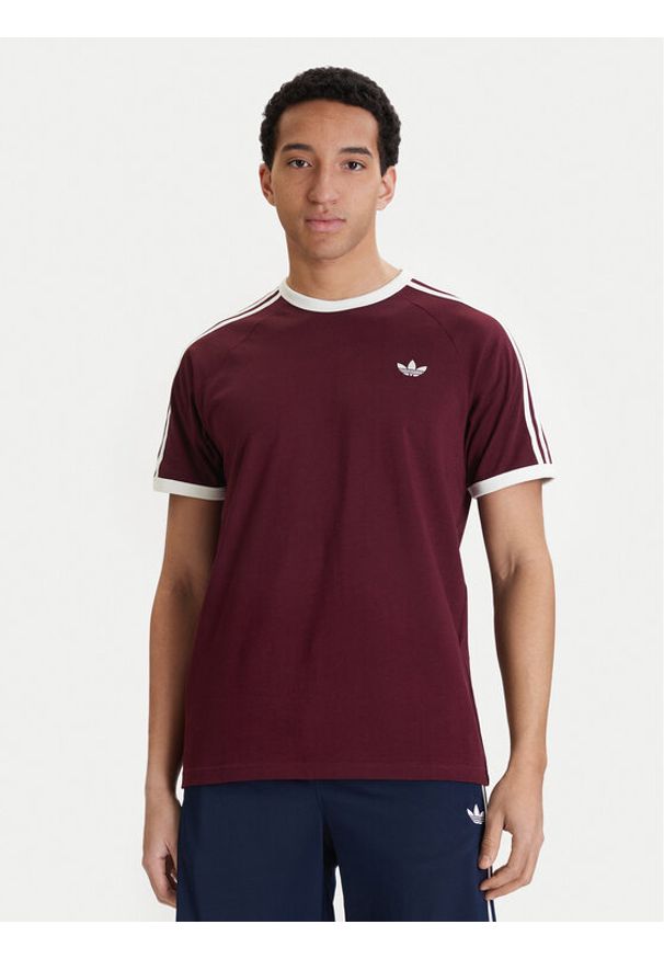 Adidas - adidas T-Shirt 3-Stripes KQ9639 Bordowy Regular Fit. Kolor: czerwony. Materiał: bawełna