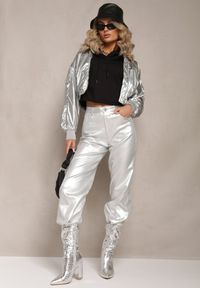 Renee - Srebrne Szerokie Spodnie Metaliczne High Waist z Ekoskóry Tranise. Stan: podwyższony. Kolor: srebrny. Materiał: skóra #3