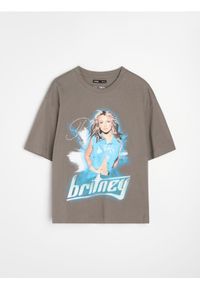 Sinsay - Bawełniana koszulka z nadrukiem Britney - szary. Kolor: szary. Materiał: bawełna. Wzór: nadruk #1