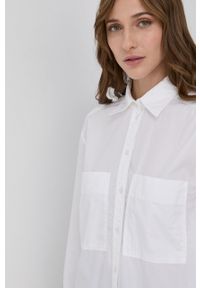 BOSS - Boss Koszula bawełniana 50463989 damska kolor biały relaxed z kołnierzykiem klasycznym. Typ kołnierza: kołnierzyk klasyczny. Kolor: biały. Materiał: bawełna. Długość rękawa: długi rękaw. Długość: długie. Wzór: gładki. Styl: klasyczny #5