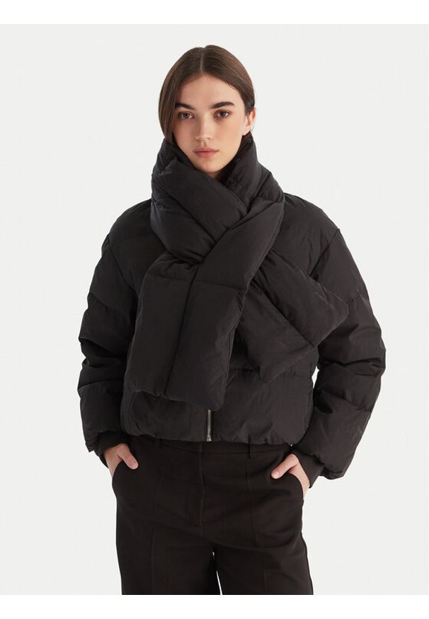 Calvin Klein Kurtka puchowa LV044D518G Czarny Regular Fit. Kolor: czarny. Materiał: syntetyk