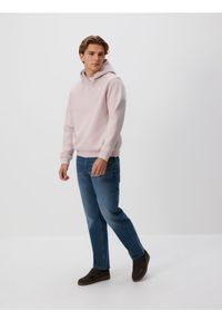 Reserved - Bluza regular z kapturem - lawendowy. Typ kołnierza: kaptur. Kolor: fioletowy. Materiał: dzianina. Wzór: gładki #1