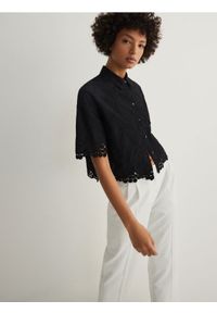 Reserved - Koszula z ażurowym wzorem - czarny. Kolor: czarny. Materiał: bawełna. Wzór: ażurowy
