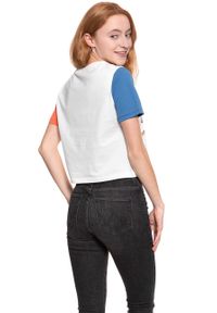 Wrangler - WRANGLER T SHIRT DAMSKI CROP TEE EGRET OFF WHITE W7382GFIO. Wzór: nadruk. Styl: vintage #8