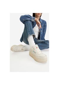 Sneakersy Reebok. Kolor: kremowy. Model: Reebok Club #1