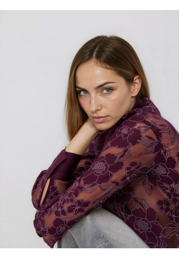 Reserved - Koszula z wiskozą - ciemnofioletowy. Kolor: fioletowy. Materiał: wiskoza