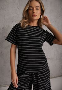 Renee - Czarny T-shirt z Bawełny Ozdobiony Poziomymi Paskami Nautida. Okazja: na co dzień. Kolor: czarny. Materiał: bawełna. Wzór: aplikacja. Styl: casual #8
