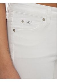 Calvin Klein Jeans Jeansy J20J222778 Biały Skinny Fit. Kolor: biały
