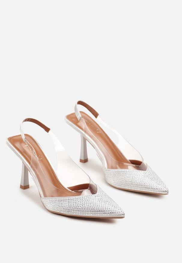 Renee - Srebrne Sandały Slingback na Obcasie z Przezroczystą Wstawką i Cyrkoniami Senoreth. Okazja: na imprezę. Kolor: srebrny. Materiał: jeans. Obcas: na obcasie. Styl: elegancki. Wysokość obcasa: średni