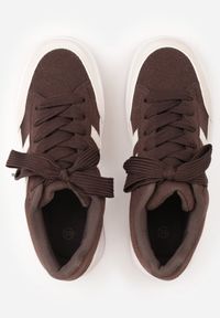 Renee - Brązowo-Beżowe Sneakersy Basic z Paskami na Boku Adila. Okazja: na co dzień. Zapięcie: pasek. Kolor: brązowy. Materiał: jeans. Wzór: paski. Obcas: na płaskiej podeszwie #3